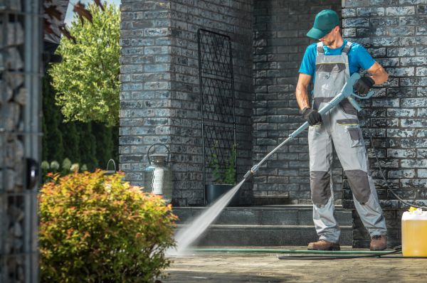 Outside House Cleaning in Georgetown